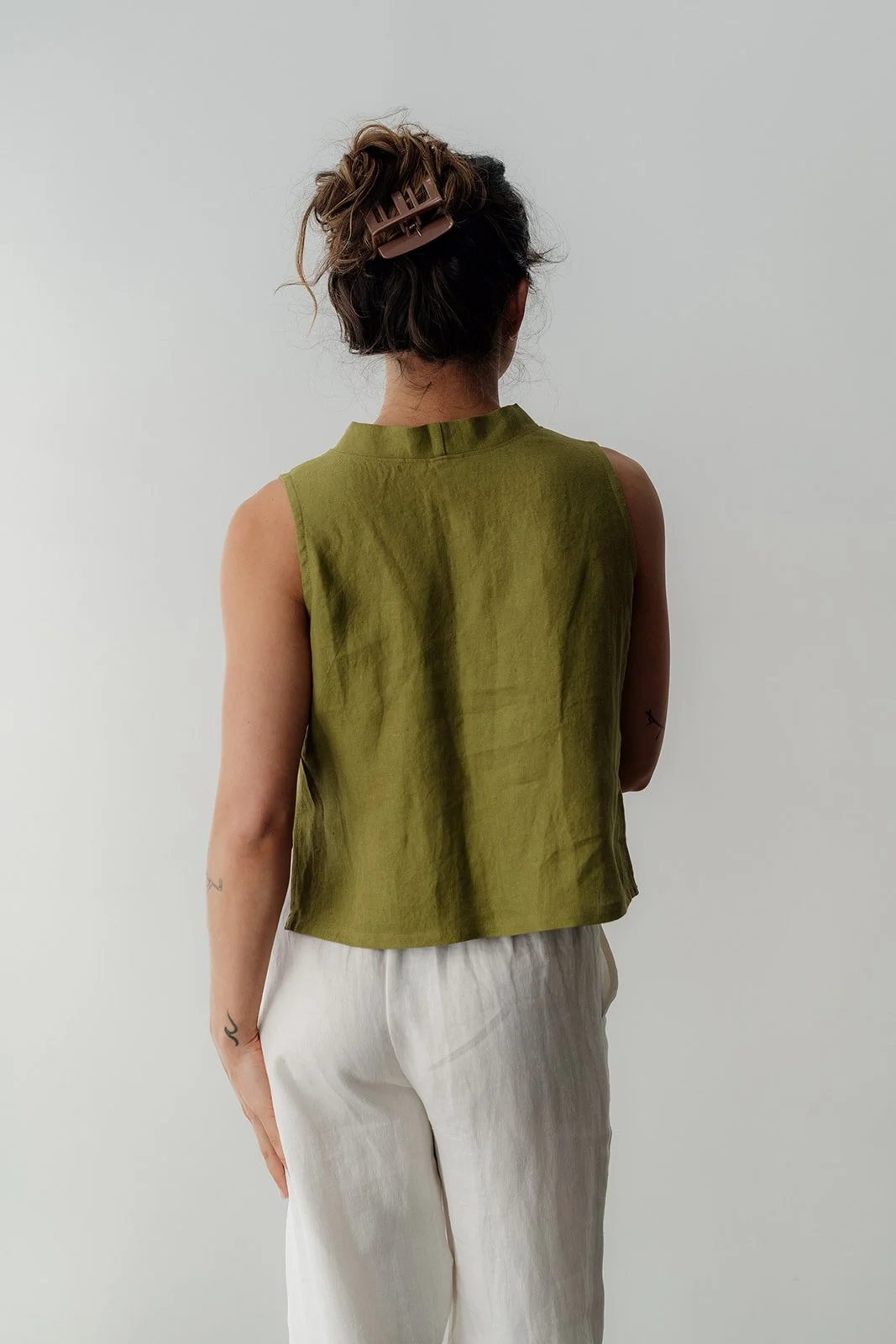 Crispy silk shirt back view
